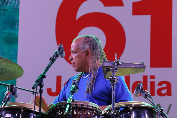Marcus Miller: We Want Miles! (61 Jazzaldia 2026. Donosti. 2026-07-25) Por José Luis Luna Rocafort [INSTANTZZ AKA Galería fotográfica AKA Fotoblog de jazz, impro… y algo más] - Tomajazz - Marcus Miller: We Want Miles! actuó en el 61 Jazzaldia 2026. José Luis Luna Rocafort lo retrata en INSTANTZZ. Con