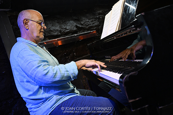 Emilio Solla & Antonio Lizana 4t (Jamboree, 2026-08-12 / Barcelona) Por Joan Cortès [INSTANTZZ AKA Galería fotográfica AKA Fotoblog de jazz, impro… y algo más] - Tomajazz - Emilio Solla & Antonio Lizana 4t actuaron en Jamboree, el 12 de agosto de 2026. Joan Cortès lo retrata en INSTANTZZ. Con