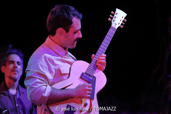 Antoni Marí Sextet (38 Eivissa Jazz Festival. 2026-09-04) Por José Luis Luna Rocafort [INSTANTZZ AKA Galería fotográfica AKA Fotoblog de jazz, impro… y algo más] - Tomajazz - Antoni Marí Sextet actuó en el 38 Eivissa Jazz Festival 2026. José Luis Luna Rocafort lo retrata en INSTANTZZ. Con Antoni Marí, Oriol Vallés, Gabriel Amargant, Guillaume Coulbois, Ot Granados, Rubén Bueno