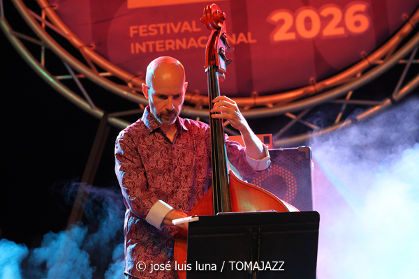 Eivissa Jazz Experience 2026 (38 Eivissa Jazz Festival. 2026-09-04) Por José Luis Luna Rocafort [INSTANTZZ AKA Galería fotográfica AKA Fotoblog de jazz, impro… y algo más] - Tomajazz - Eivissa Jazz Experience 2026 en el 38 Eivissa Jazz Festival, el 4 de septiembre de 2026. José Luis Luna Rocafort retrata en INSTANTZZ una propuesta clásica el Festival de Jazz de Ibiza. En 2026 con Abe Rábade, Ramon Prats, Toño Miguel, Eva Fernández, Alejandro Vargas, Antoni Marí