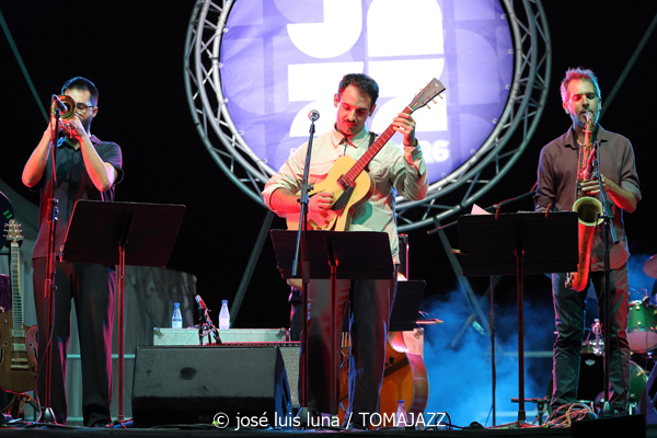 Antoni Marí Sextet (38 Eivissa Jazz Festival. 2026-09-04) Por José Luis Luna Rocafort [INSTANTZZ AKA Galería fotográfica AKA Fotoblog de jazz, impro… y algo más] - Tomajazz - Antoni Marí Sextet actuó en el 38 Eivissa Jazz Festival 2026. José Luis Luna Rocafort lo retrata en INSTANTZZ. Con Antoni Marí, Oriol Vallés, Gabriel Amargant, Guillaume Coulbois, Ot Granados, Rubén Bueno