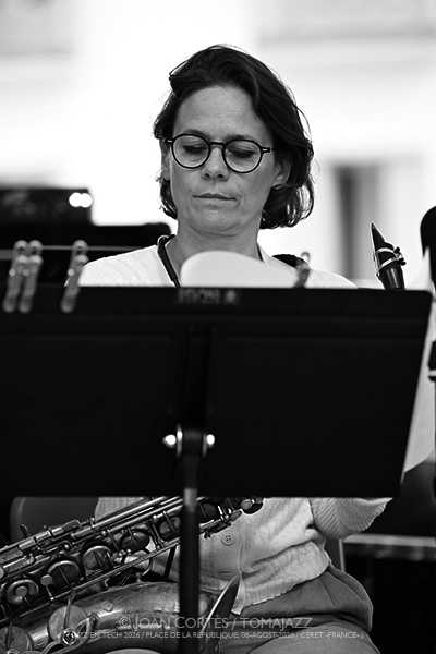 Verano Femenino 2026 (y II) Por Joan Cortès [INSTANTZZ AKA Galería fotográfica AKA Fotoblog de jazz, impro… y algo más] - Tomajazz - Segunda parte del especial Verano Femenino 2026 de JoSara Sánchez, Sophie Alour, Mariola Membrives, Núria Andorrà, Camille Maussion, Maïlys Marrone, Léa Ciechelski, Maria-Laura Baccarini, Sakina Abdou, Fanny Martin