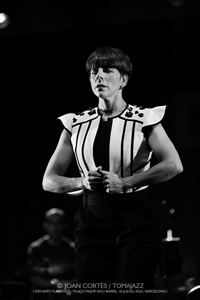 Verano Femenino 2026 (I) Por Joan Cortès [INSTANTZZ AKA Galería fotográfica AKA Fotoblog de jazz, impro… y algo más] - Tomajazz - Tras el final de cada estación, un clásico de Joan Cortès. En octubre es el turno de Verano Femenino 2026