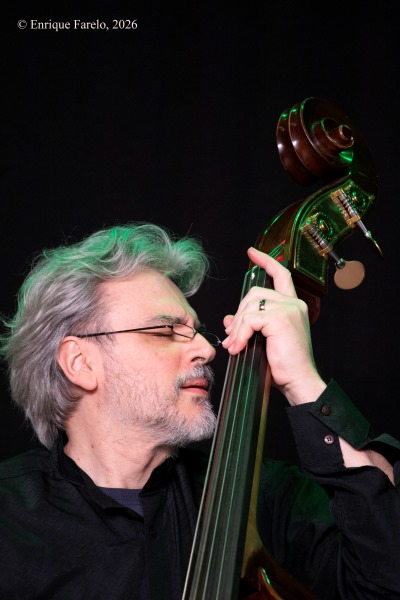 Trío Corrente "Vinte e cinco" (VICALJAZZ. Festival de Jazz de Vicálvaro C.C. Fuente de San Pedro-Valderrivas. 2026-10-16) Por Enrique Farelo [Grabación de jazz] - Tomajazz - Trío Corrente "Vinte e cinco" actuó en VICALJAZZ, Festival de Jazz de Vicálvaro, el 16 de octubre de 2026. Enrique Farelo relata el concierto. Con