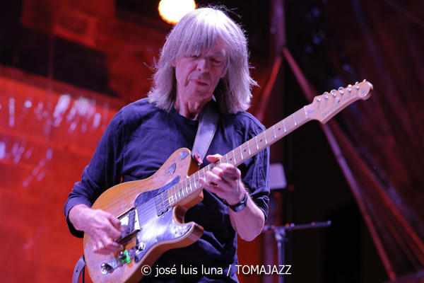 Marcus Miller: We Want Miles! (61 Jazzaldia 2026. Donosti. 2026-07-25) Por José Luis Luna Rocafort [INSTANTZZ AKA Galería fotográfica AKA Fotoblog de jazz, impro… y algo más] - Tomajazz - Marcus Miller: We Want Miles! actuó en el 61 Jazzaldia 2026. José Luis Luna Rocafort lo retrata en INSTANTZZ. Con Marcus Miller, Mike Stern, Bill Evans, Russell Gunn, Mino Cinelu, Brett Williams, Anwar Marshall