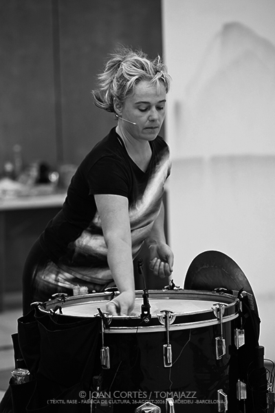 Verano Femenino 2026 (y II) Por Joan Cortès [INSTANTZZ AKA Galería fotográfica AKA Fotoblog de jazz, impro… y algo más] - Tomajazz - Segunda parte del especial Verano Femenino 2026 de JoSara Sánchez, Sophie Alour, Mariola Membrives, Núria Andorrà, Camille Maussion, Maïlys Marrone, Léa Ciechelski, Maria-Laura Baccarini, Sakina Abdou, Fanny Martin