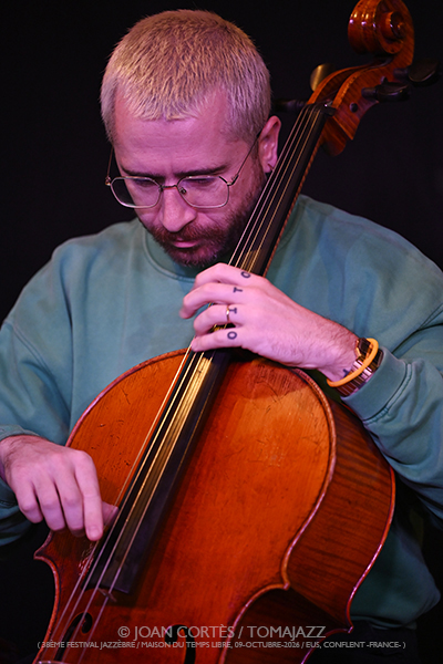 Darrifourcq-Hermia-Ceccaldi (38è Jazzèbre / Maison du Temps Libre, 2026-10-09 / Perpignan -France-) [1] Por Joan Cortès [INSTANTZZ AKA Galería fotográfica AKA Fotoblog de jazz, impro… y algo más] - Tomajazz - Darrifourcq-Hermia-Ceccaldi actuó en el 38è Jazzèbre 2026 en Perpignan -France-, el 9 de octubre de 2026. Joan Cortès lo retrata en INSTANTZZ. Con Sylvain Darrifourcq, Manuel Hermia, Valentin Ceccaldi 