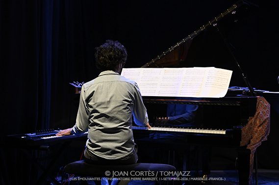 Baccarini & Merville 4t «The Unfolding» (Les Émouvantes / CPBM, 2026-09-11 / Marseille -France-) [03] Por Joan Cortès [INSTANTZZ AKA Galería fotográfica AKA Fotoblog de jazz, impro… y algo más] - Tomajazz - Baccarini & Merville 4t «The Unfolding» actuaron en Les Émouvantes en Marsella, Francia, el 11 de septiembre de 2026. Joan Cortès lo retrata en INSTANTZZ. Con Maria-Laura Baccarini, François Merville, Bruno Ducret, Bruno Ruder, Dorothée Zumstein