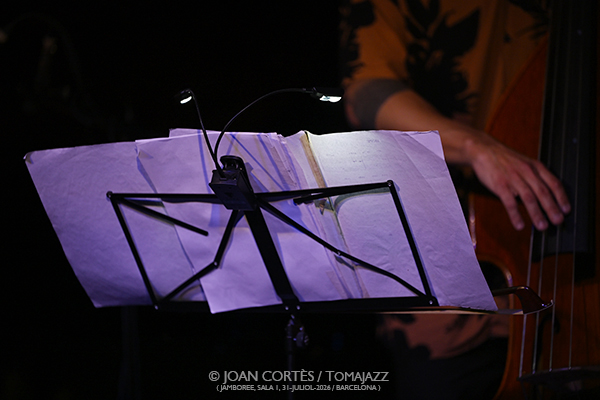 Hernán Jacinto “Gardel” (Jamboree, 2026-07-31 / Barcelona) Por Joan Cortès [INSTANTZZ AKA Galería fotográfica AKA Fotoblog de jazz, impro… y algo más] - Tomajazz - Hernán Jacinto “Gardel” actuó en Jamboree, Barcelona, el 31 de julio de 2026. Joan Cortès lo retrata en INSTANTZZ. Actuaron Hernán Jacinto, Flavio Romero, Fernando Moreno 