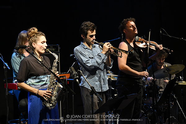 Léa Ciechelski 5t «Franges» (Les Émouvantes / CPBM, 2026-09-10 / Marseille) [02] Por Joan Cortès [INSTANTZZ AKA Galería fotográfica AKA Fotoblog de jazz, impro… y algo más] - Tomajazz - Léa Ciechelski 5t «Franges» actuó en Les Émouvantes 2026. Joan Cortès lo retrata en INSTANTZZ. Con