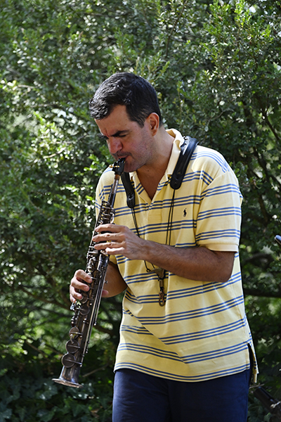 Tàlveg (Can Gavatx, 2026-09-05 / Batet de la Serra-Olot -Girona-) Por Joan Cortès [INSTANTZZ AKA Galería fotográfica AKA Fotoblog de jazz, impro… y algo más] - Tomajazz - Tàlveg actuó en Can Gavatx, Batet de la Serra-Olot -Girona-, el 5 de septiembre de 2026. Joan Cortès lo retrata en INSTANTZZ. Tàlveg son Marcel·lí Bayer, Ferran Fages, Oriol Roca