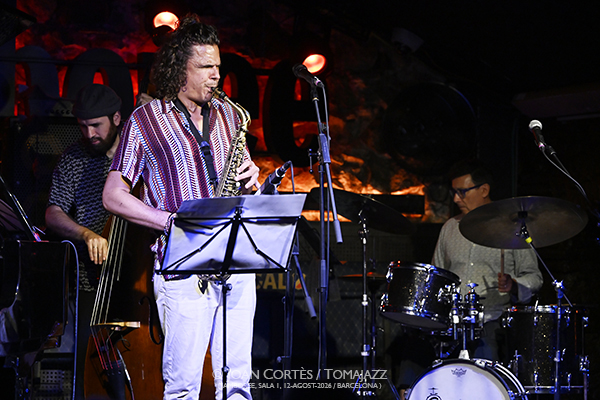 Emilio Solla & Antonio Lizana 4t (Jamboree, 2026-08-12 / Barcelona) Por Joan Cortès [INSTANTZZ AKA Galería fotográfica AKA Fotoblog de jazz, impro… y algo más] - Tomajazz - Emilio Solla & Antonio Lizana 4t actuaron en Jamboree, el 12 de agosto de 2026. Joan Cortès lo retrata en INSTANTZZ. Con