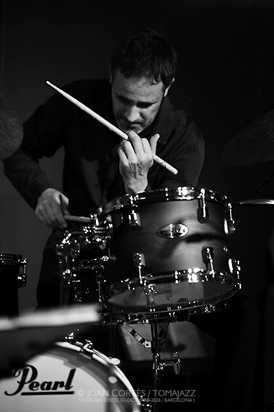 Libèrica Quintet (Club del Disco, 2026-10-02 / Barcelona) Por Joan Cortès [INSTANTZZ AKA Galería fotográfica AKA Fotoblog de jazz, impro… y algo más] - Tomajazz - Libèrica Quintet actuó en el Club del Disco de Barcelona, el 2 de octubre de 2026. Joan Cortès lo retrata en INSTANTZZ. Con