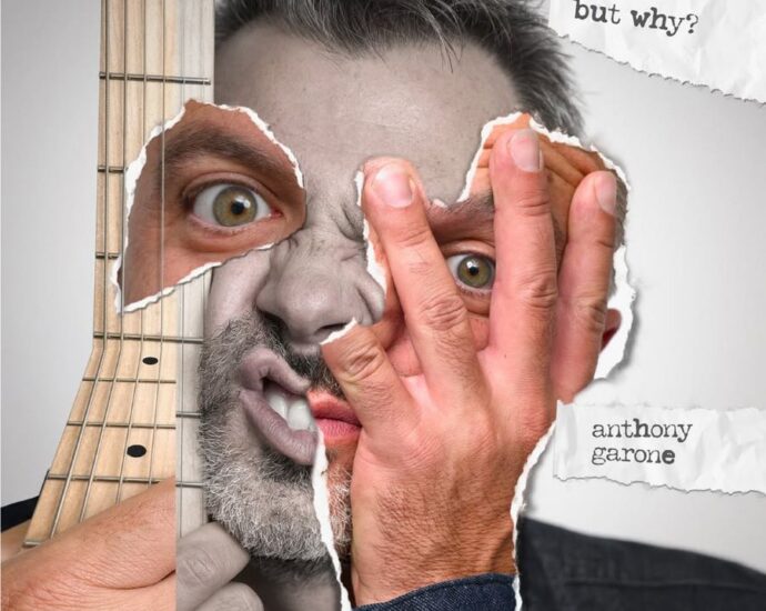 Anthony Garone: OK, But Why? (MoonJune Records 2026) Por Enrique Farelo [Grabación de jazz] - Tomajazz - OK, But Why? (MoonJune Records 2026) es el título del estreno discográfico de Anthony Garone. Enrique Farelo repasa esta grabación coral, liderada por el autor de Failure to Fracture: Learning King Crimson's Impossible Song
