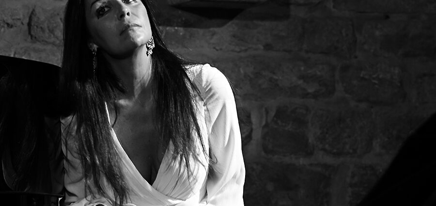 Verano Femenino 2026 (y II) Por Joan Cortès [INSTANTZZ AKA Galería fotográfica AKA Fotoblog de jazz, impro… y algo más] - Tomajazz - Segunda parte del especial Verano Femenino 2026 de Joan Cortès. Con imágenes de Sara Sánchez, Sophie Alour, Mariola Membrives, Núria Andorrà, Camille Maussion, Maïlys Marrone, Léa Ciechelski, Maria-Laura Baccarini, Sakina Abdou, Fanny Martin