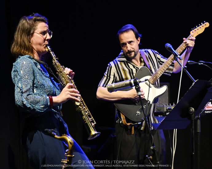 Maussion & Tereygeol 4t «Abysskiss» (Les Émouvantes / CPBM, 2026-09-10 / Marseille) [01] Por Joan Cortès [INSTANTZZ AKA Galería fotográfica AKA Fotoblog de jazz, impro… y algo más] - Tomajazz - Maussion & Tereygeol 4t «Abysskiss» actuaron en el festival Les Émouvantes de Marsella el 10 de septiembre de 2026. Joan Cortès lo retrata en INSTANTZZ. Con Camille Maussion, Pierre Tereygeol, Victor Auffray, Ilya Amar